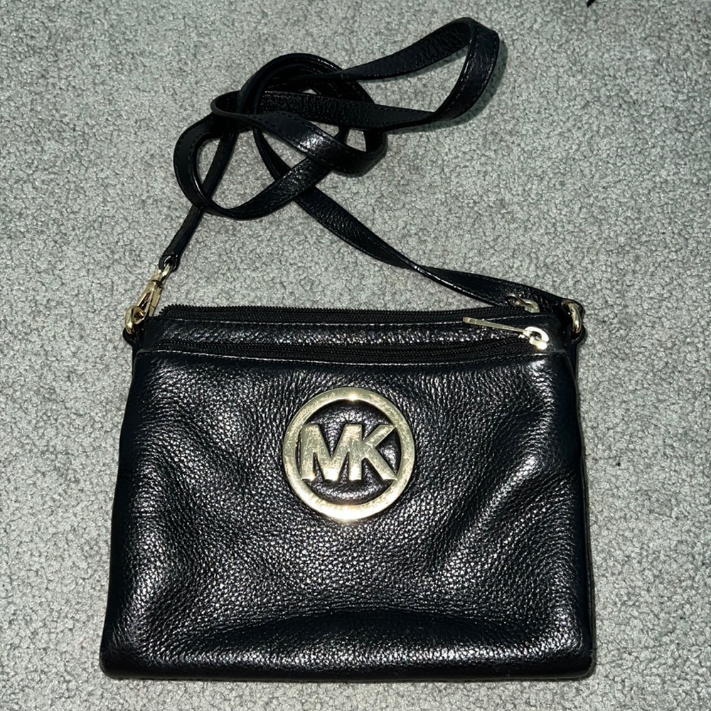 Michael Kors leather black satchel/ cross body bag, Great Condition used once!
